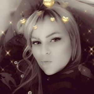 Meet your Posher, Stella